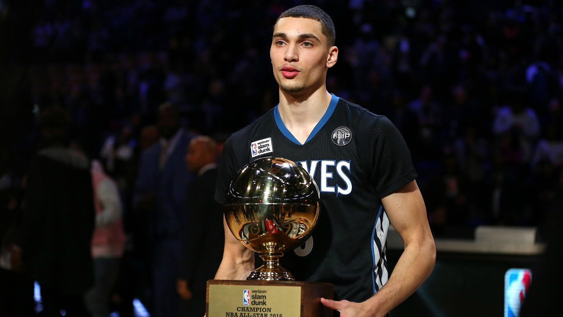 《电竞热潮引发城市经济新增长点》，2020电竞市场的发展状况